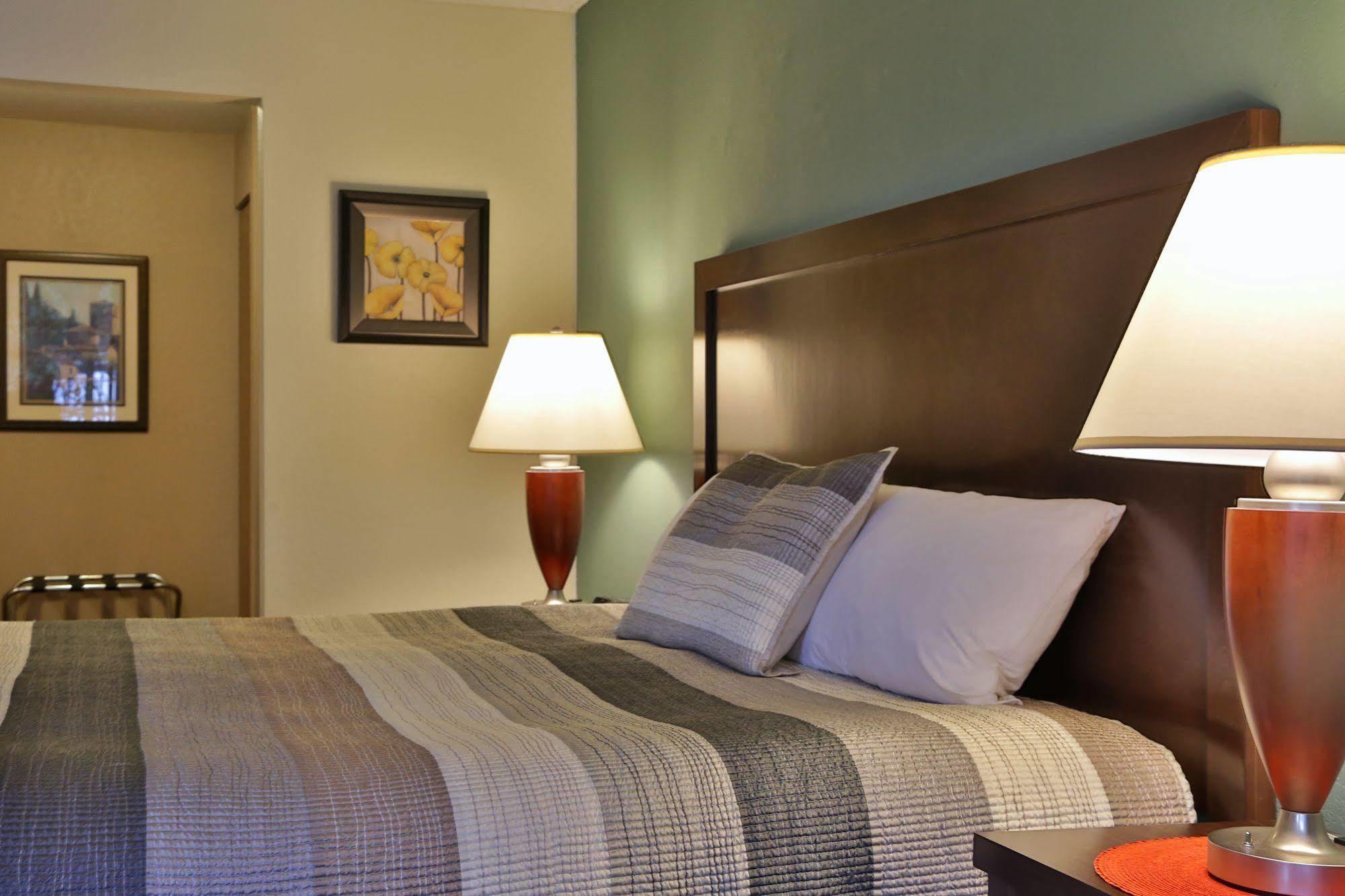 Harbor Inn Freeland Esterno foto